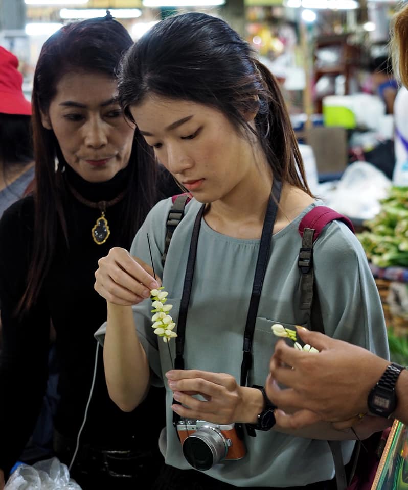 5.Thai flowers decorative